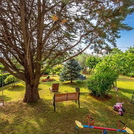 Garden Paradise App Sveti Vid-Miholjice Zewnętrze zdjęcie