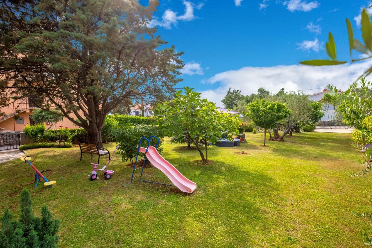 Garden Paradise App Sveti Vid-Miholjice Zewnętrze zdjęcie